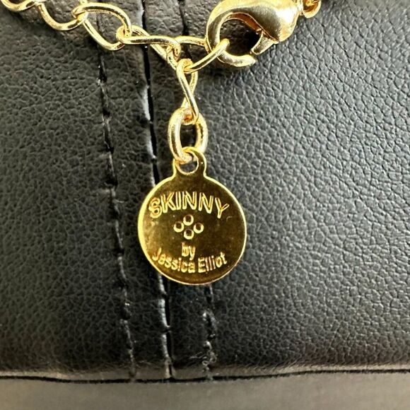 Jessica Elliot 14K Gold Plated MAMA Spell Out Necklace - Mom - Picture 4 of 5